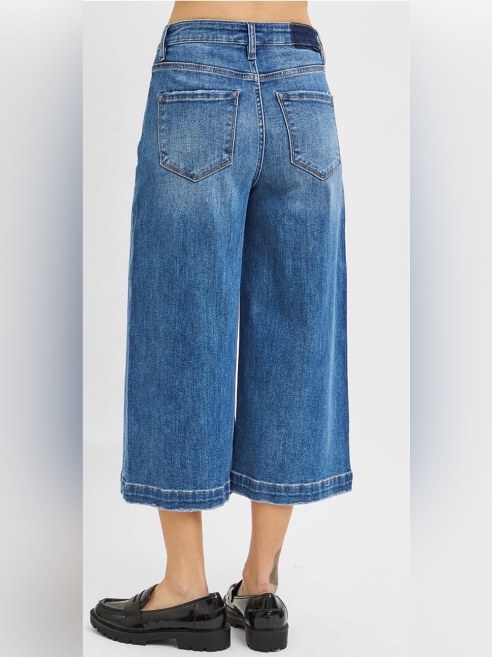 201. RISEN Women’s Blue High-Rise Wide-Leg Cropped Culotte Jeans NEW - Picture 3 of 3